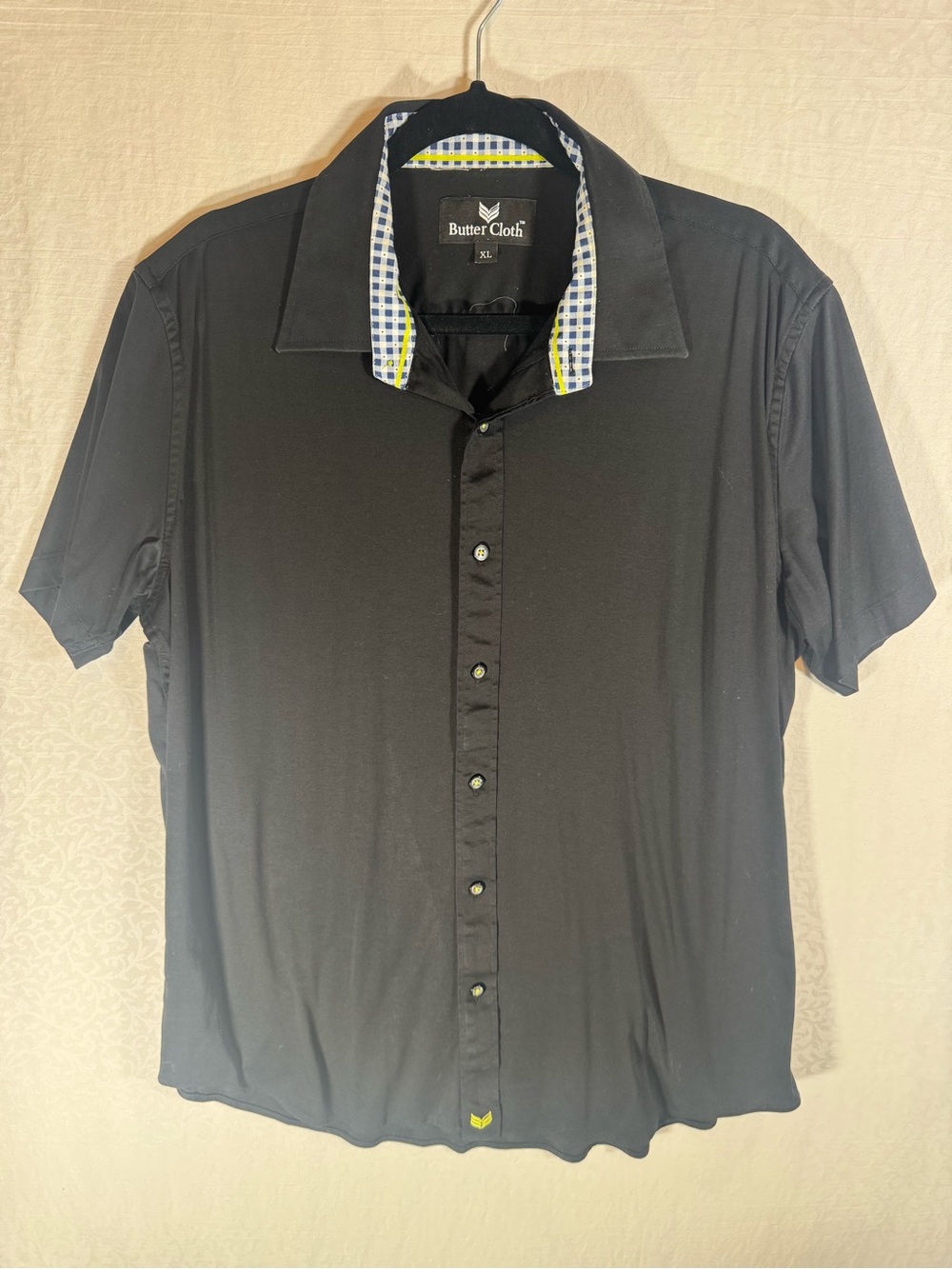 Buttercloth Men’s XL Black Short Sleeve Button Down Stretch Shirt